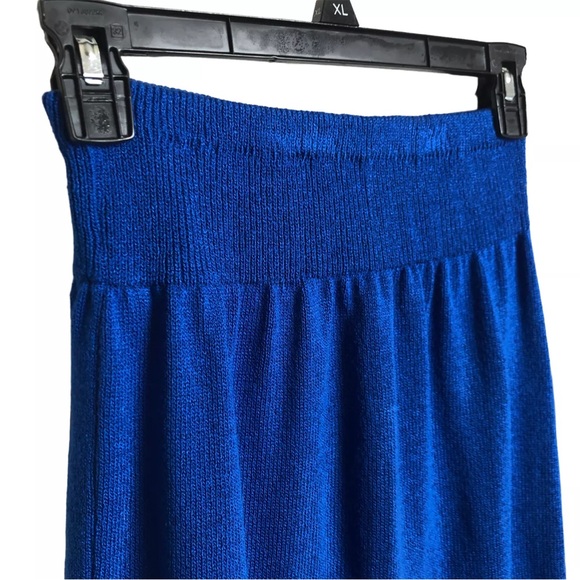 LAURA BY ALYZIA Skirt Suit - Picture 9 of 10